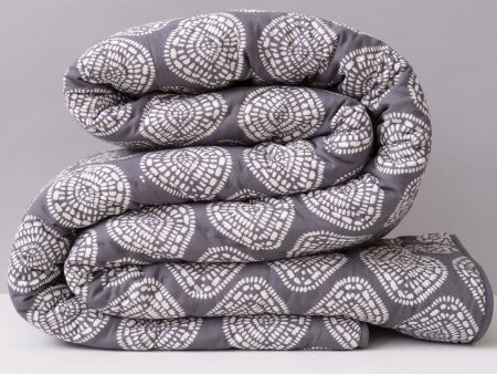 Masha Lagoon Quilt Online