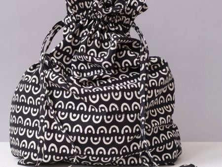 Lua Black and White Travel Laundry Bag For Sale